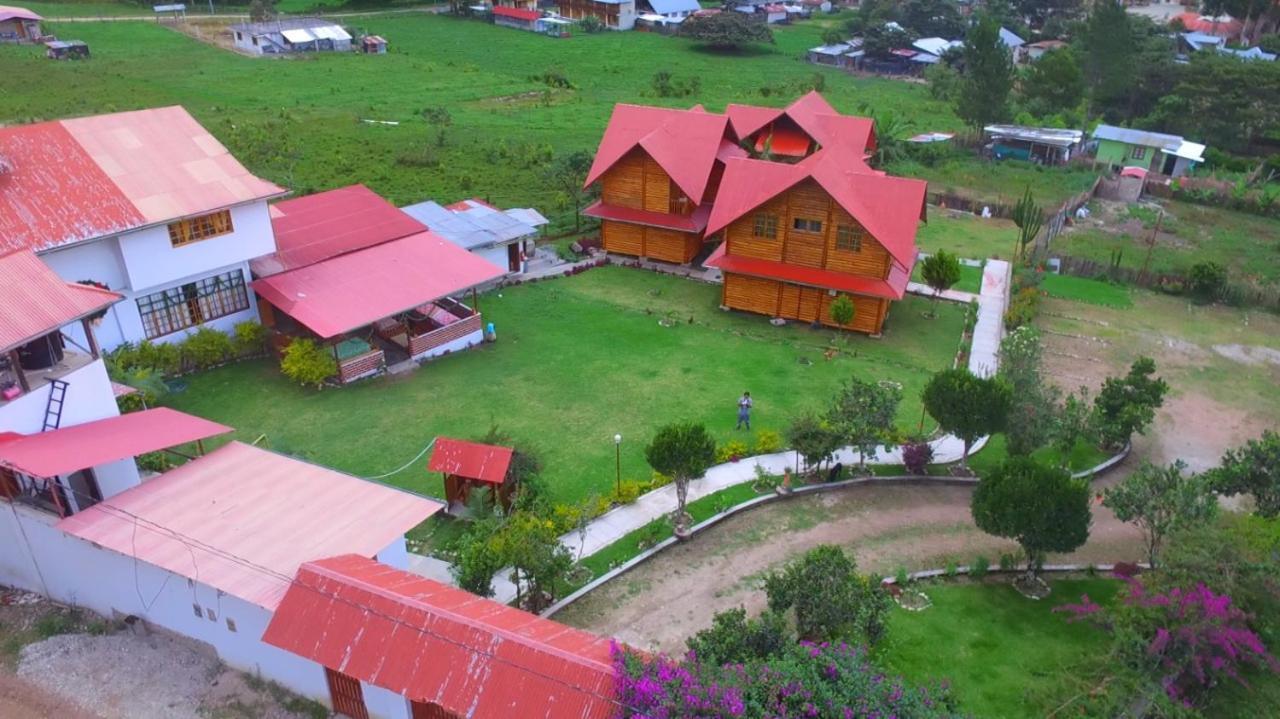 Elfen Hospedaje Familiar Oxapampa Esterno foto